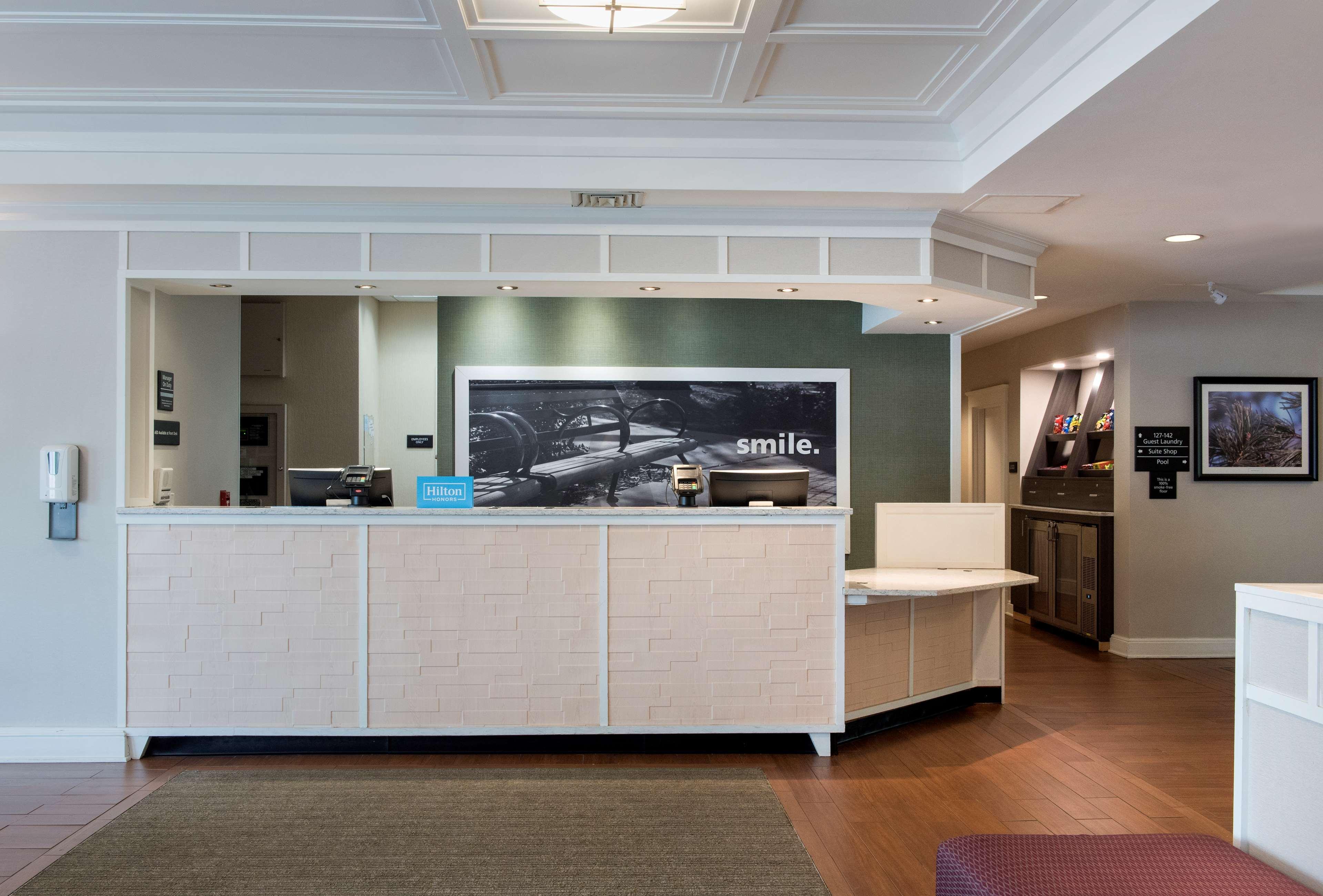 Hampton Inn Middletown Exteriör bild