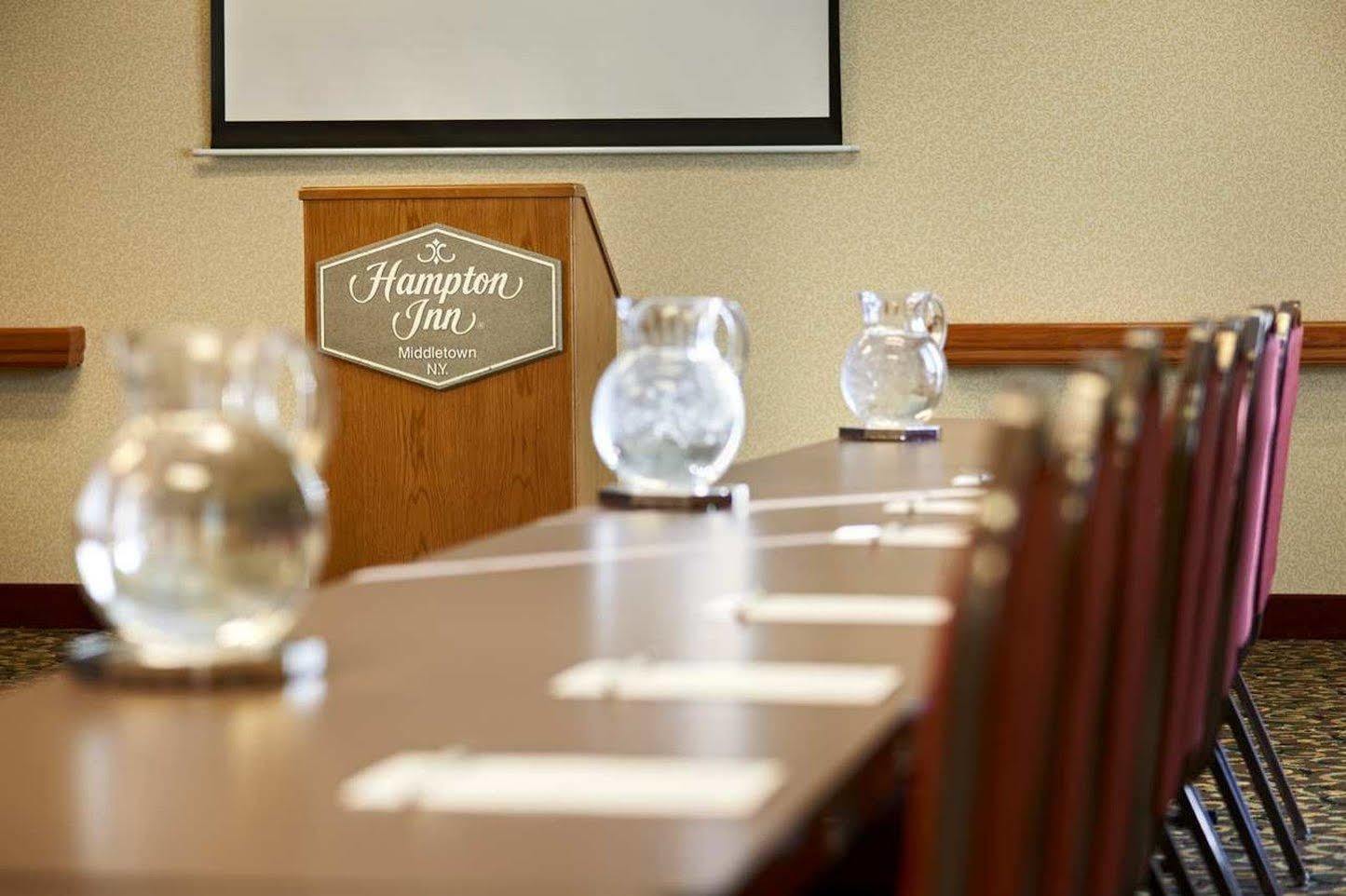 Hampton Inn Middletown Exteriör bild
